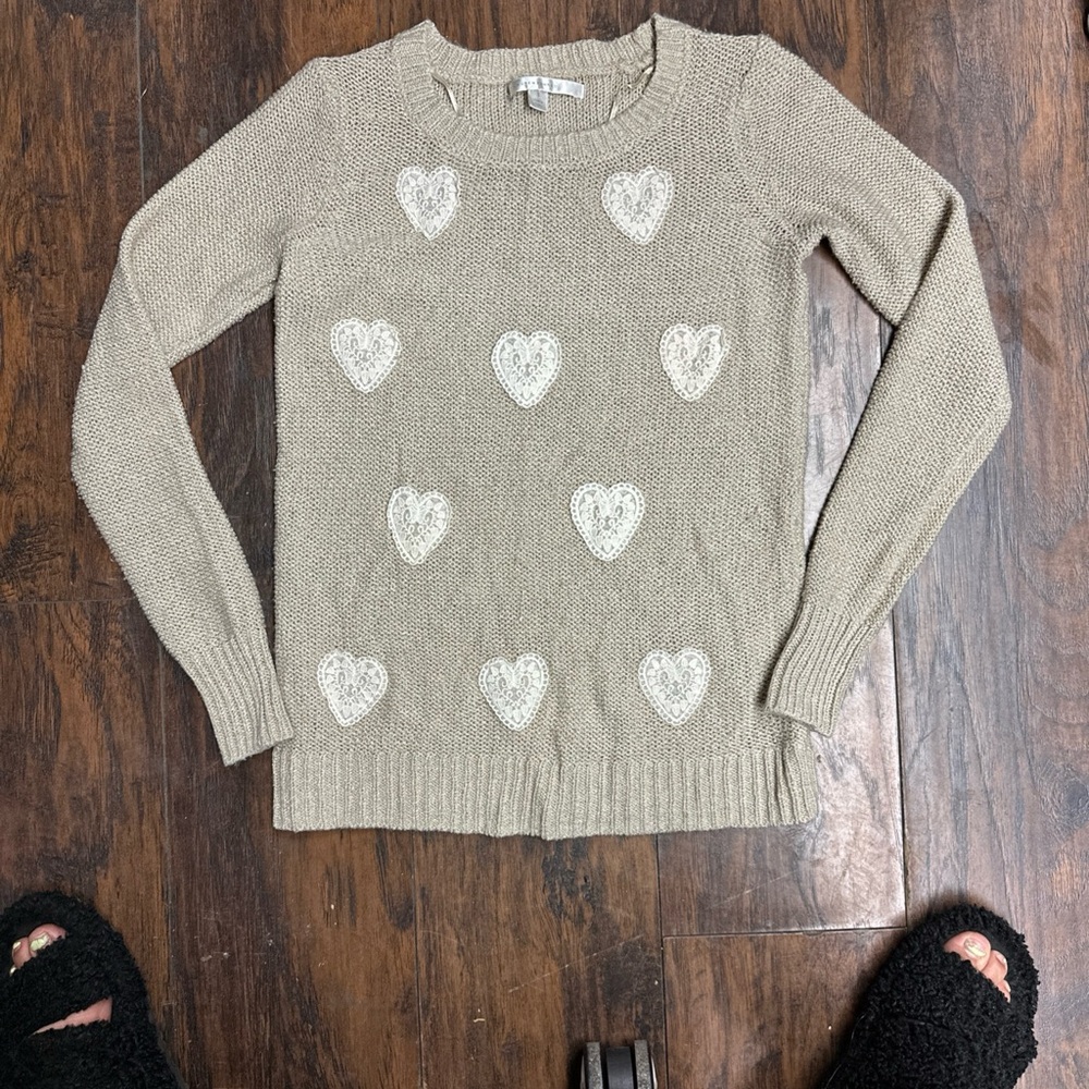 LC Lauren Conrad M Beige Grey Lace Heart Accent Girlhood Tunic Sweater <<<288>>> - Picture 9 of 9